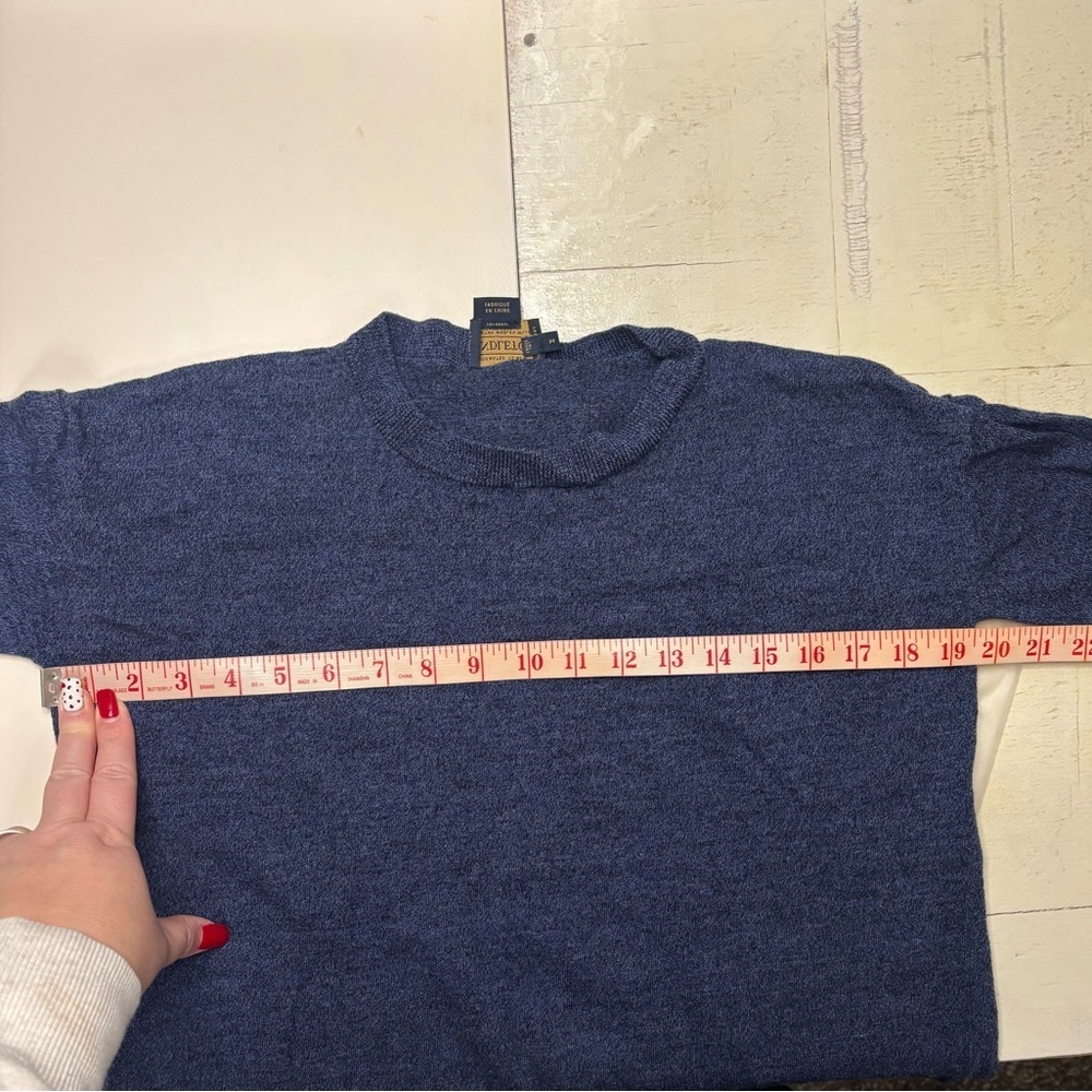 Pendleton Navy Blue 100% Merino Wool Sweater Size Medium Classic Preppy Crewneck - Picture 3 of 6
